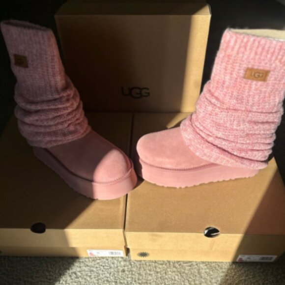 UGG Classic Mini Dipper Leg Warmer Boot - Picture 9 of 9